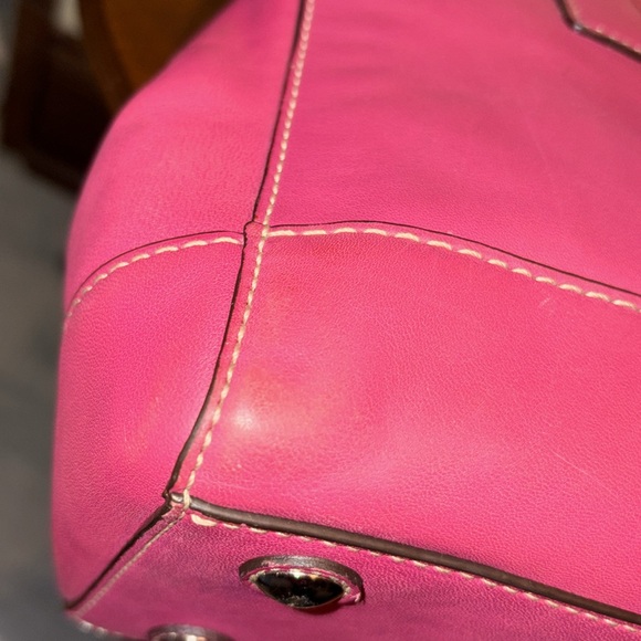 Coach  shoulder bag  thick smooth leather bright pink  Silvertone HW f13675  EUC - Picture 12 of 17